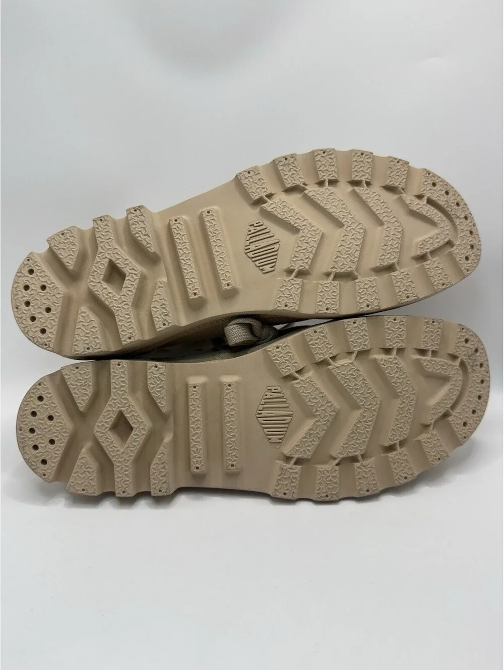 Palladium Pampa Hi Lace Up Men Boots/shoes Casual canvas Beige size 10 NWT
